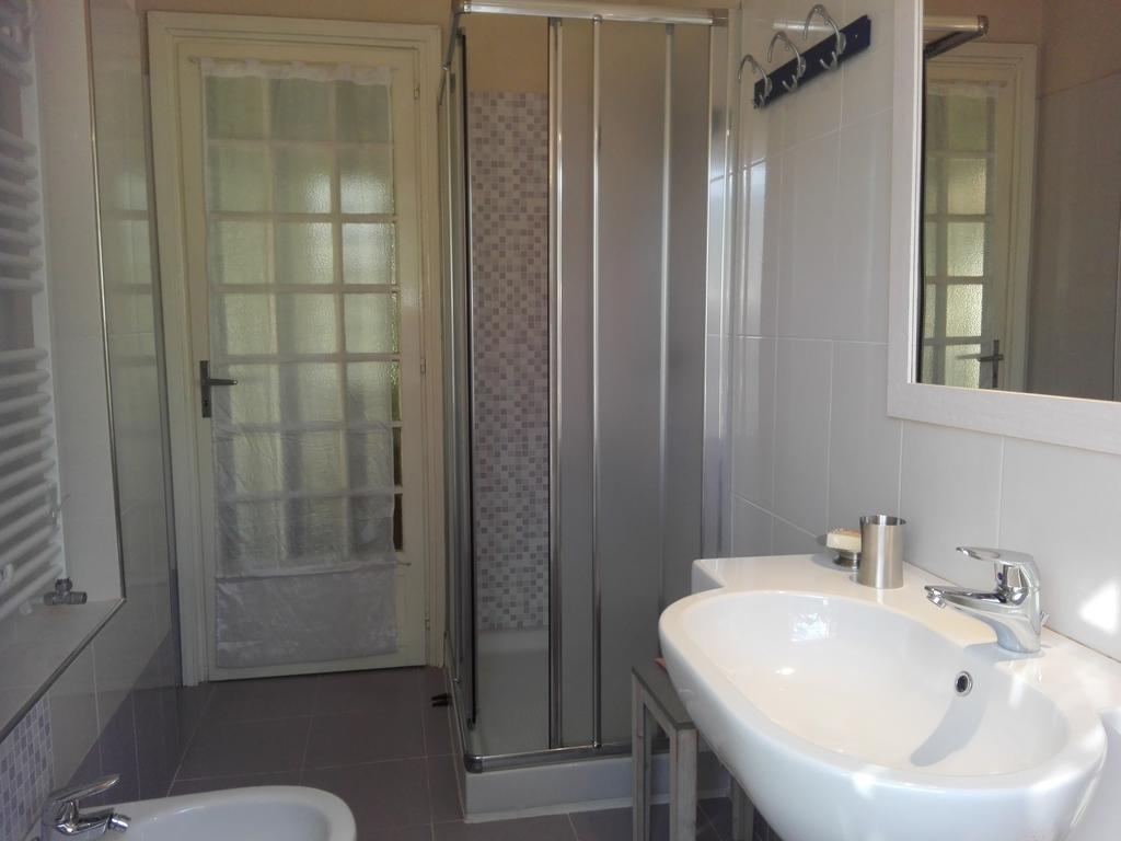 Pensjonat Casa Badinot Diano dʼAlba Zewnętrze zdjęcie
